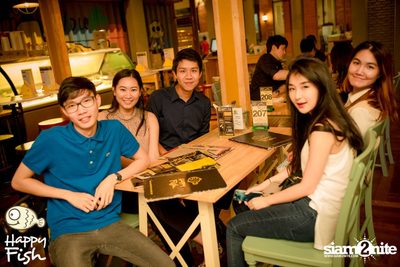 คืนวันศุกร์ ที่ร้าน แฮปปี้ ฟิช, เอเชีย ทีค เดอะ ริเวอร์ฟร้อนท์ — photo 74