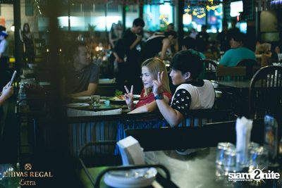 Room39 x Pause and Ae Jirakorn at The Living Bistro & Bar — photo 4