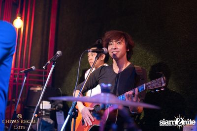 Room39 x Pause and Ae Jirakorn at The Living Bistro & Bar — photo 93
