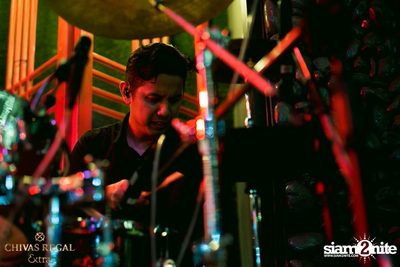 Room39 x Pause and Ae Jirakorn at The Living Bistro & Bar — photo 97