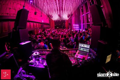 DJ FINGAZ (Dragon-i HK) at CÉ LA VI Bangkok — photo 5