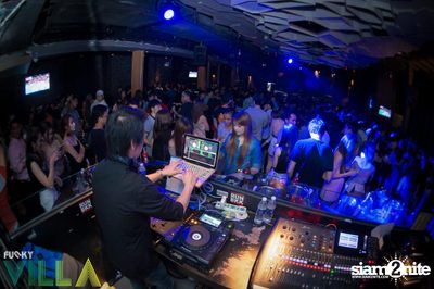 Instinct & Atom at Funky Villa, Thonglor Soi 10 — photo 124