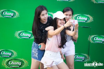 Chang Carnival: Neon The Night (Album 1) — photo 16