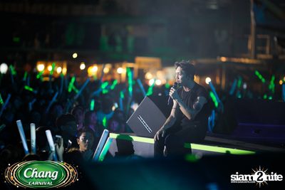 Chang Carnival: Neon The Night (Album 1) — photo 260