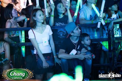 Chang Carnival: Neon The Night (Album 1) — photo 261