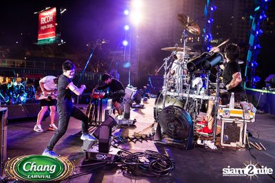 Chang Carnival: Neon The Night (Album 1) — photo 283
