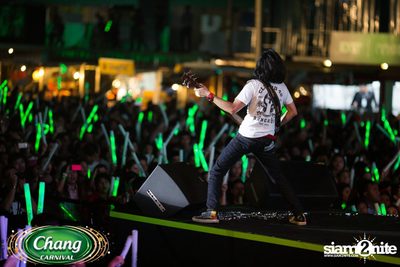Chang Carnival: Neon The Night (Album 1) — photo 305
