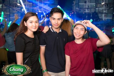 Chang Carnival: Neon The Night (Album 1) — photo 354