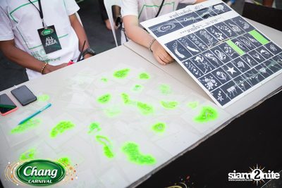 Chang Carnival: Neon The Night (Album 2) — photo 29