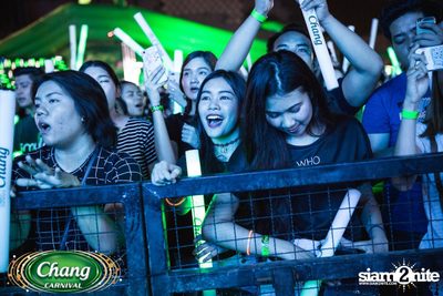 Chang Carnival: Neon The Night (Album 2) — photo 158