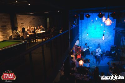 Stella Artois pres. Pour It Your Self at Old Dirty — photo 31
