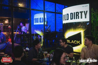 Stella Artois pres. Pour It Your Self at Old Dirty — photo 76