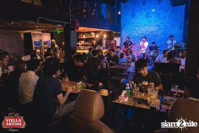 Stella Artois pres. Pour It Your Self at Old Dirty — photo 79