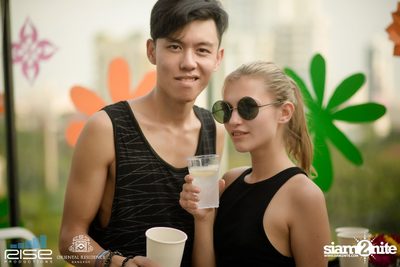 Flower Power Charity Pool Party for Freeland at Oriental Residence — photo 9