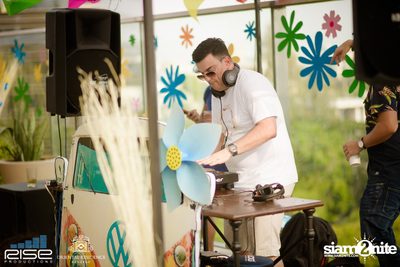 Flower Power Charity Pool Party for Freeland at Oriental Residence — photo 69