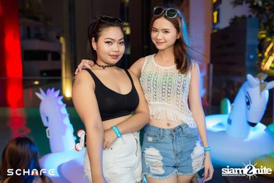 Schafe Pool Party at amBar | FourPoint by Sheraton (Album 2) — photo 8