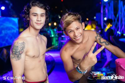 Schafe Pool Party at amBar | FourPoint by Sheraton (Album 2) — photo 19