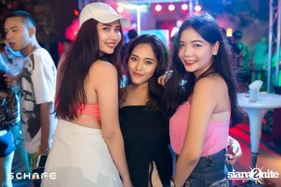 Schafe Pool Party at amBar | FourPoint by Sheraton (Album 2) — photo 28