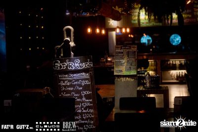 Seenspace Invasion ที่ร้าน Clouds, Fat'R Gut'z และ BREW Beers & Ciders — photo 22