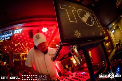 Seenspace Invasion ที่ร้าน Clouds, Fat'R Gut'z และ BREW Beers & Ciders — photo 43