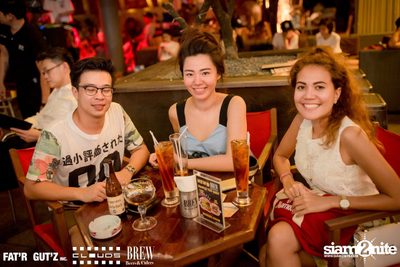Seenspace Invasion ที่ร้าน Clouds, Fat'R Gut'z และ BREW Beers & Ciders — photo 48