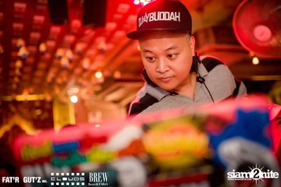 Seenspace Invasion ที่ร้าน Clouds, Fat'R Gut'z และ BREW Beers & Ciders — photo 62