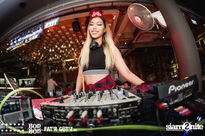 Croquis Thursdays at Bon Bon | Seenspace — photo 73