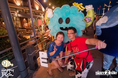 คืนวันเสาร์ ที่ร้าน แฮปปี้ ฟิช, เอเชีย ทีค เดอะ ริเวอร์ฟร้อนท์ — photo 3