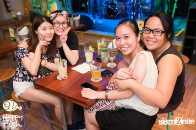 คืนวันเสาร์ ที่ร้าน แฮปปี้ ฟิช, เอเชีย ทีค เดอะ ริเวอร์ฟร้อนท์ — photo 53