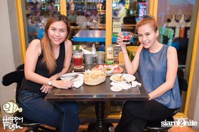 คืนวันเสาร์ ที่ร้าน แฮปปี้ ฟิช, เอเชีย ทีค เดอะ ริเวอร์ฟร้อนท์ — photo 55