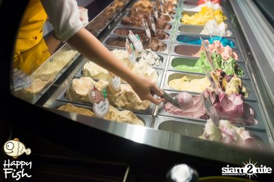 คืนวันเสาร์ ที่ร้าน แฮปปี้ ฟิช, เอเชีย ทีค เดอะ ริเวอร์ฟร้อนท์ — photo 57
