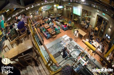 คืนวันเสาร์ ที่ร้าน แฮปปี้ ฟิช, เอเชีย ทีค เดอะ ริเวอร์ฟร้อนท์ — photo 65