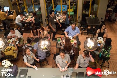 คืนวันเสาร์ ที่ร้าน แฮปปี้ ฟิช, เอเชีย ทีค เดอะ ริเวอร์ฟร้อนท์ — photo 83