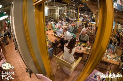 คืนวันเสาร์ ที่ร้าน แฮปปี้ ฟิช, เอเชีย ทีค เดอะ ริเวอร์ฟร้อนท์ — photo 104
