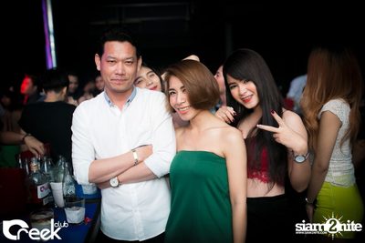ปาร์ตี้คืนวันเสาร์ ที่ร้าน ครีก คลับ, เลียบด่วนเอกมัย-รามอินทรา — photo 1