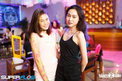 Glow Beach Party at Superflow City Beach Club — photo 7