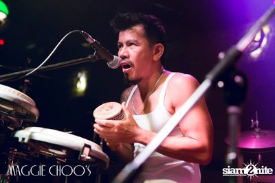T-Bone Live ที่ร้าน แม็กกี้ ชูวส์, ถนนสีลม — photo 105