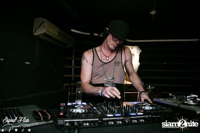 Signal Flair: Look Out - 1 Year! at Whiteline - Silom 8 — photo 40