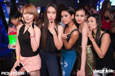 ปาร์ตี้คืนวันเสาร์ ที่ร้าน รูท ซิกตี้ซิก คลับ อาร์ซีเอ — photo 12