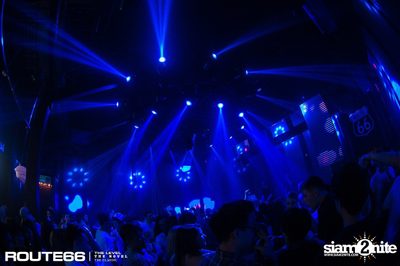 ปาร์ตี้คืนวันเสาร์ ที่ร้าน รูท ซิกตี้ซิก คลับ อาร์ซีเอ — photo 54