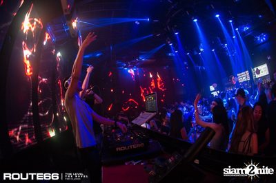 ปาร์ตี้คืนวันเสาร์ ที่ร้าน รูท ซิกตี้ซิก คลับ อาร์ซีเอ — photo 69
