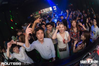 ปาร์ตี้คืนวันเสาร์ ที่ร้าน รูท ซิกตี้ซิก คลับ อาร์ซีเอ — photo 79