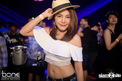 Sick Individuals ที่ร้าน โบน, พัทยาเหนือ — photo 47