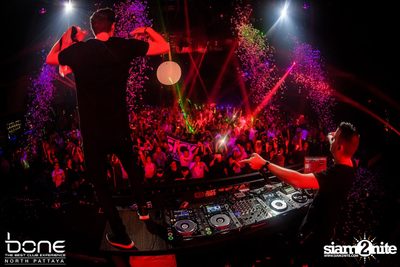 Sick Individuals ที่ร้าน โบน, พัทยาเหนือ — photo 161