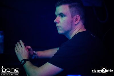 Sick Individuals ที่ร้าน โบน, พัทยาเหนือ — photo 186