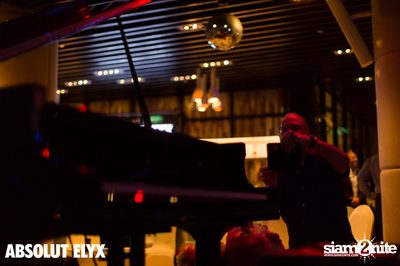 Jef Neve & Koh Mr.Saxman at Millennium Hilton Bangkok — photo 74