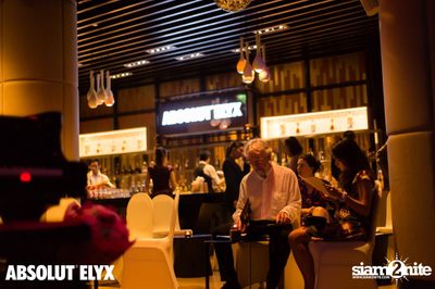 Jef Neve & Koh Mr.Saxman at Millennium Hilton Bangkok — photo 85