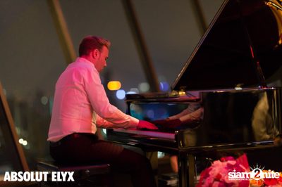 Jef Neve & Koh Mr.Saxman at Millennium Hilton Bangkok — photo 97