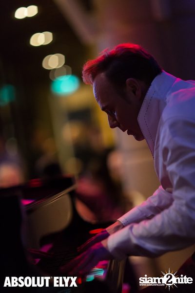 Jef Neve & Koh Mr.Saxman at Millennium Hilton Bangkok — photo 124