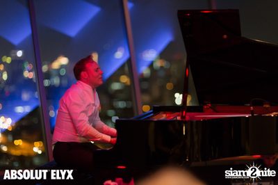 Jef Neve & Koh Mr.Saxman at Millennium Hilton Bangkok — photo 133